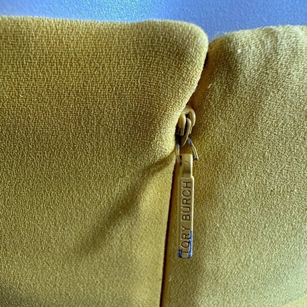 Stunning Tory Burch 